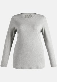 Harmaa pitkähihainen paita pehmeästä kankaasta, pyöreällä pääntiellä ja hillityllä logoyksityiskohdalla takana, jossa on sileä rakenne.