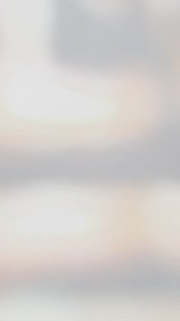 Fundo abstrato com gradientes suaves de cinza e tons pastel claros, apresentando uma textura suave e desfocada, com transições de cor subtis.