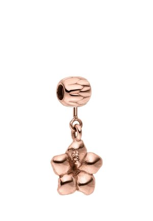 Roségoldfarbener Metallcharm mit einem strukturierten Blumenanhänger, der an einer glatten zylindrischen Perle mit hohlem Zentrum hängt.