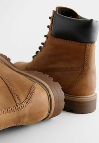 Next REGULAR FIT - Botines con cordones - tan brown