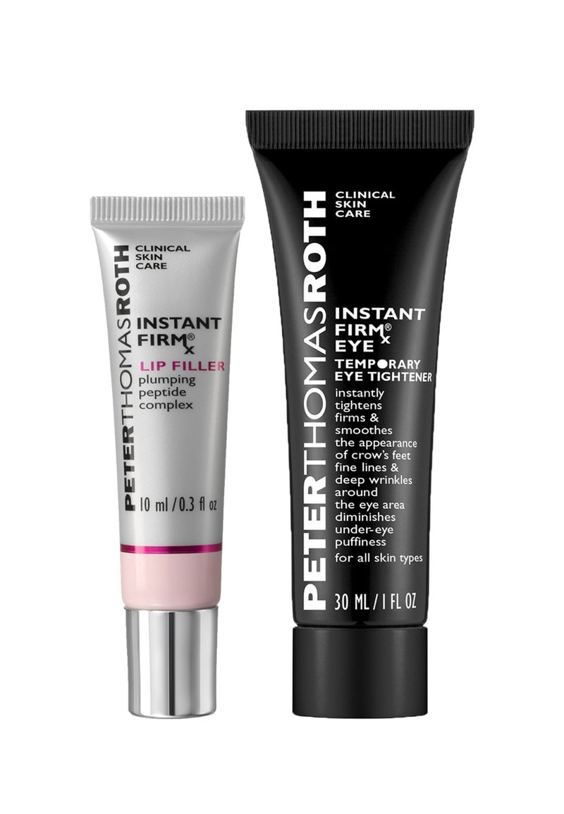 Deux tubes de soin pour la peau : un tube argenté et rose de 10 ml étiqueté "Remplisseur de lèvres raffermissant instantané" et un tube noir de 30 ml étiqueté "Yeux raffermissants instantanés".