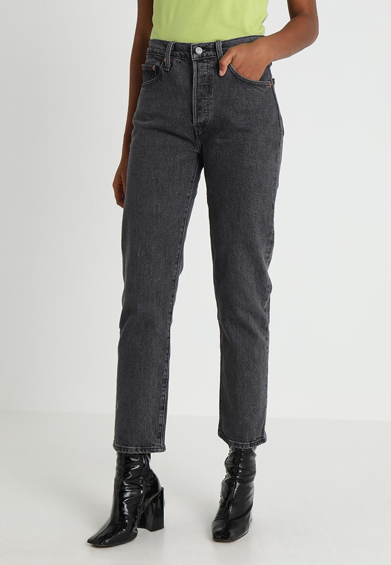 levi's 501 crop dancing in the dark