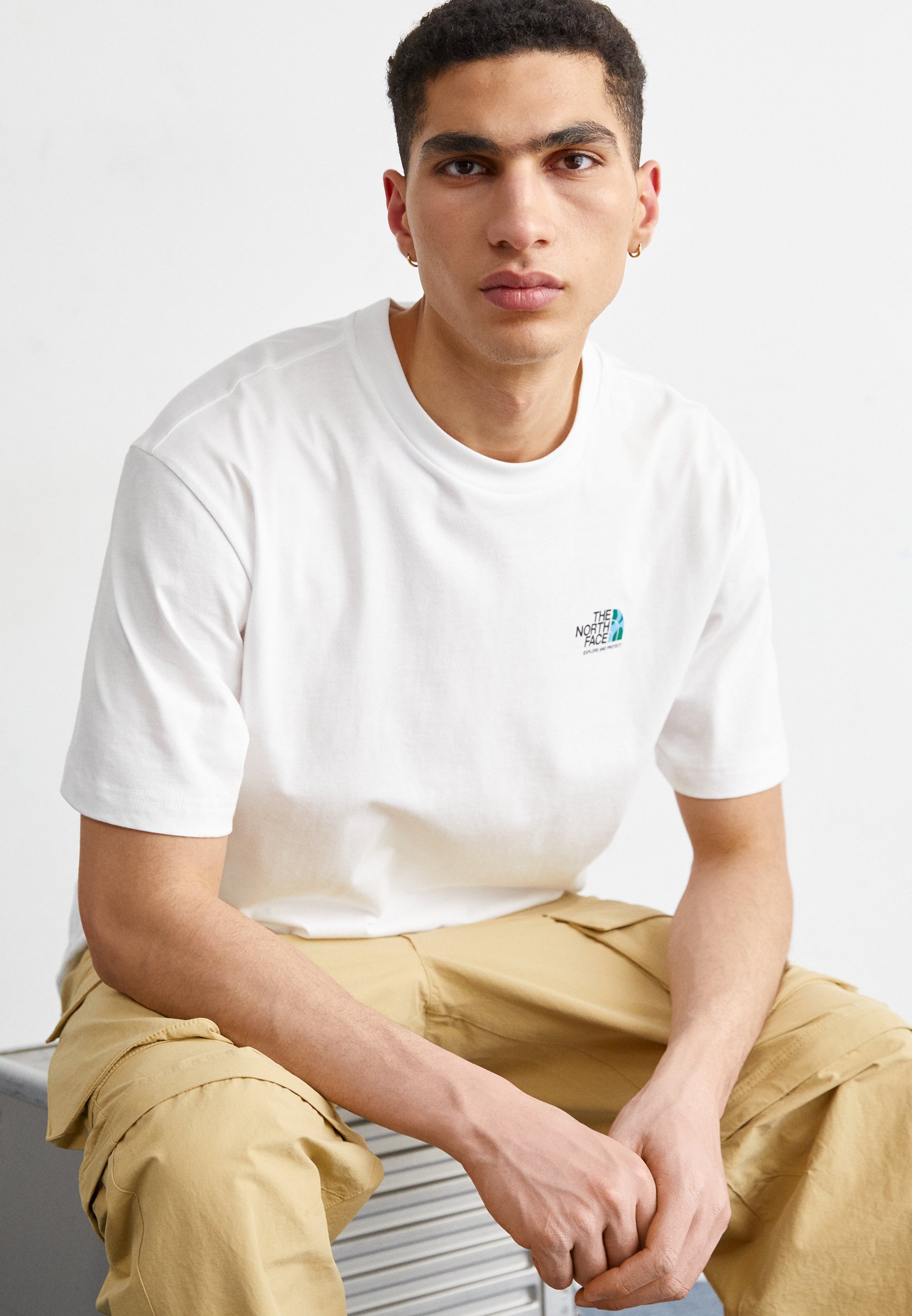 【THE NORTH FACE】Earth Oversize T-Shirt おすすめTシャツ 楽天市場】海外限定モデル ザ ノースフェイス Tシャツ THE NORTH