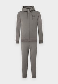 Neizvēlēts, smoked pearl