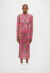 Versace Jeans Couture Pieštukinis sijonas - rosa