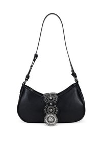 Bolso de mano de cuero negro con forma redondeada, que presenta un cierre decorativo de botón plateado y acentos de corte circular. Correa de hombro ajustable.