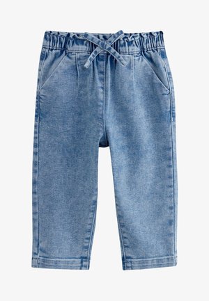 Pantalones vaqueros azul claro para niños pequeños con cintura elástica, bolsillos delanteros y cordón ajustado en la cintura.