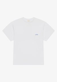 T-shirt en coton blanc avec des manches courtes, un col rond, et un petit logo bleu "BLKVIS" sur la poitrine gauche. Texture lisse.