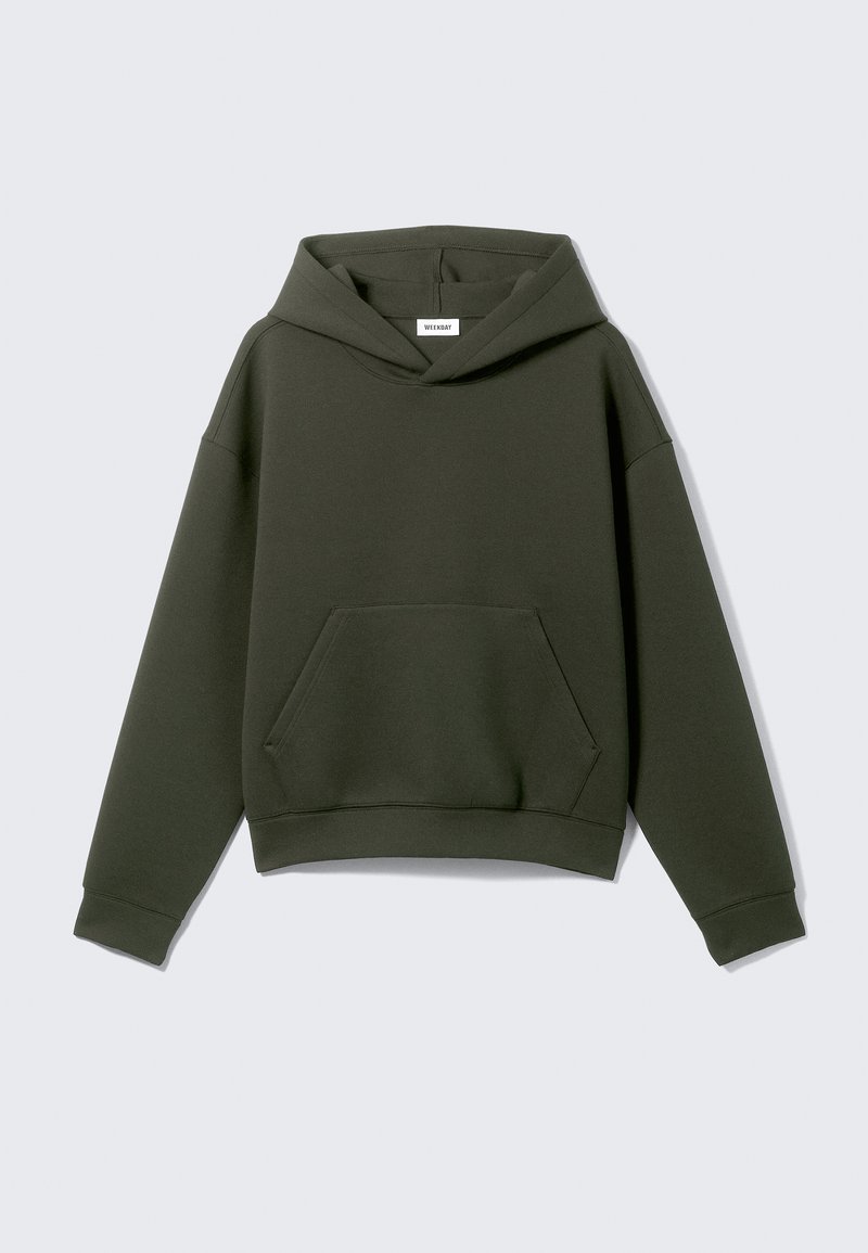 Sweat à capuche vert foncé avec poche kangourou, manches longues et poignets et ourlet côtelés, posé à plat sur un fond clair.