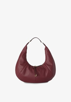 Geantă hobo din piele roșie închisă, cu textură moale, având o singură curea maro închis și un fermoar decorativ cu nod în față.