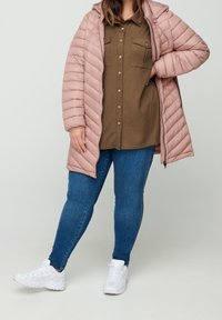 Zizzi Abrigo de invierno - light pink