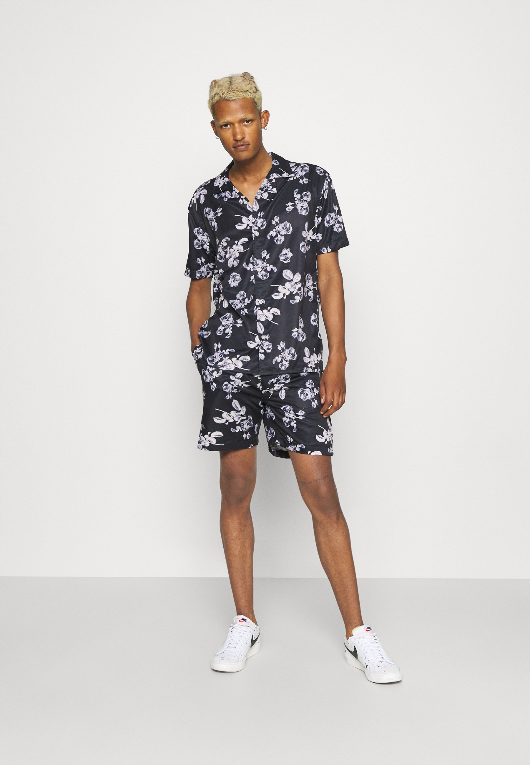 Nominal FLORAL SHIRT TWIN SET - Shorts - navy/blu scuro - Zalando.it