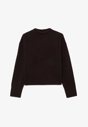 Pull en maille marron foncé avec un col rond, un ourlet et des poignets côtelés, et une coupe décontractée. La texture semble douce et légèrement duveteuse.