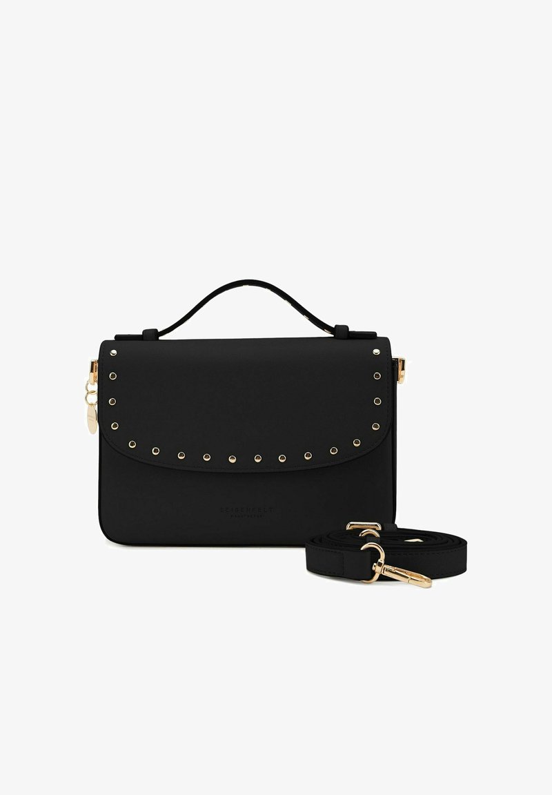 Borsa a tracolla sintetica nera con borchie dorate lungo il flap curvo, manico superiore, tracolla staccabile e logo del brand impresso sul davanti.