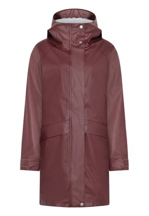 Imperméable bordeaux avec capuche, doté d'une fermeture à pression, de poches latérales et d'accents texturés aux poignets. Matériau lisse et réfléchissant.