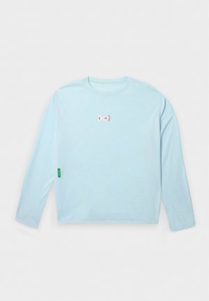 District Vision, LONG SLEEVE BOXY TRAINING TEE - T-shirt à manches longues - frost