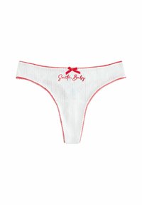 Bijeli tange s crvenim detaljima, s čipkastim rubom, izvezena "Santa Baby" i malom crvenom mašnom na prednjem središtu.