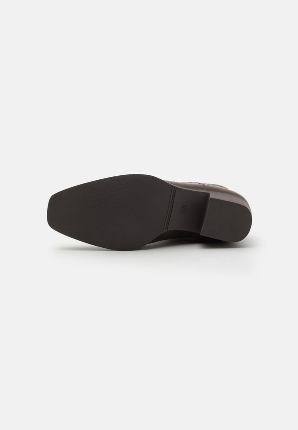 Cowboy/biker ankle boot2