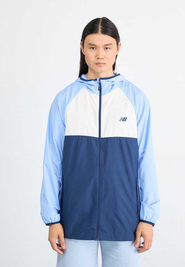ATHLETICS PACKABLE JACKET - Summer jacket - electric sky
