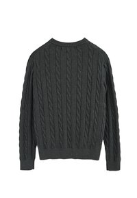 Dunkelgrauer Strickpullover mit einem Kabelmuster, geripptem Halsausschnitt, Bündchen und Saum. Die Rückansicht zeigt die Textur und Designdetails deutlich.