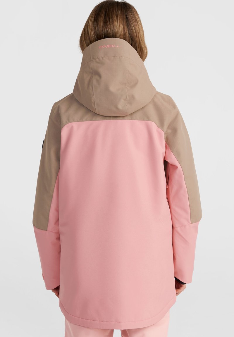 Roze en beige skijack met een capuchon, met een gladde textuur en een color-blocked ontwerp. Inclusief logo-detail op de achterkant.