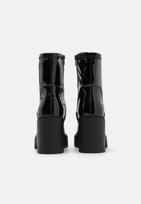 Even&Odd Kotníková obuv na vysokém podpatku - black