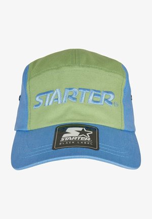 Zweifarbige Mütze mit grünem oberen Teil und blauem Schirm, mit "STARTER" in hellblau gestickt. Enthält ein schwarzes Etikett mit Logo.