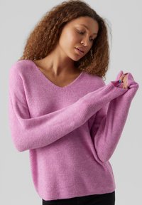 Vero Moda VMCREWLEFILE VNECK  - Džemperis - cyclamen melange