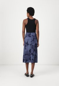 Thumbnail Image 4