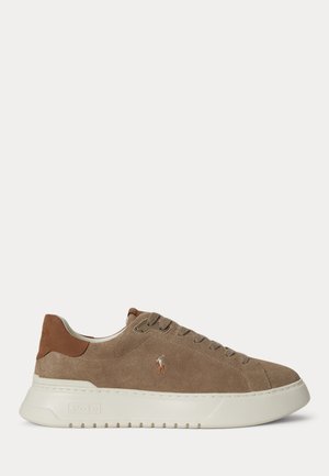 Polo Ralph Lauren, RLITE COURT SUEDE SNEAKER UNISEX - Маратонки - dirty buck/tan
