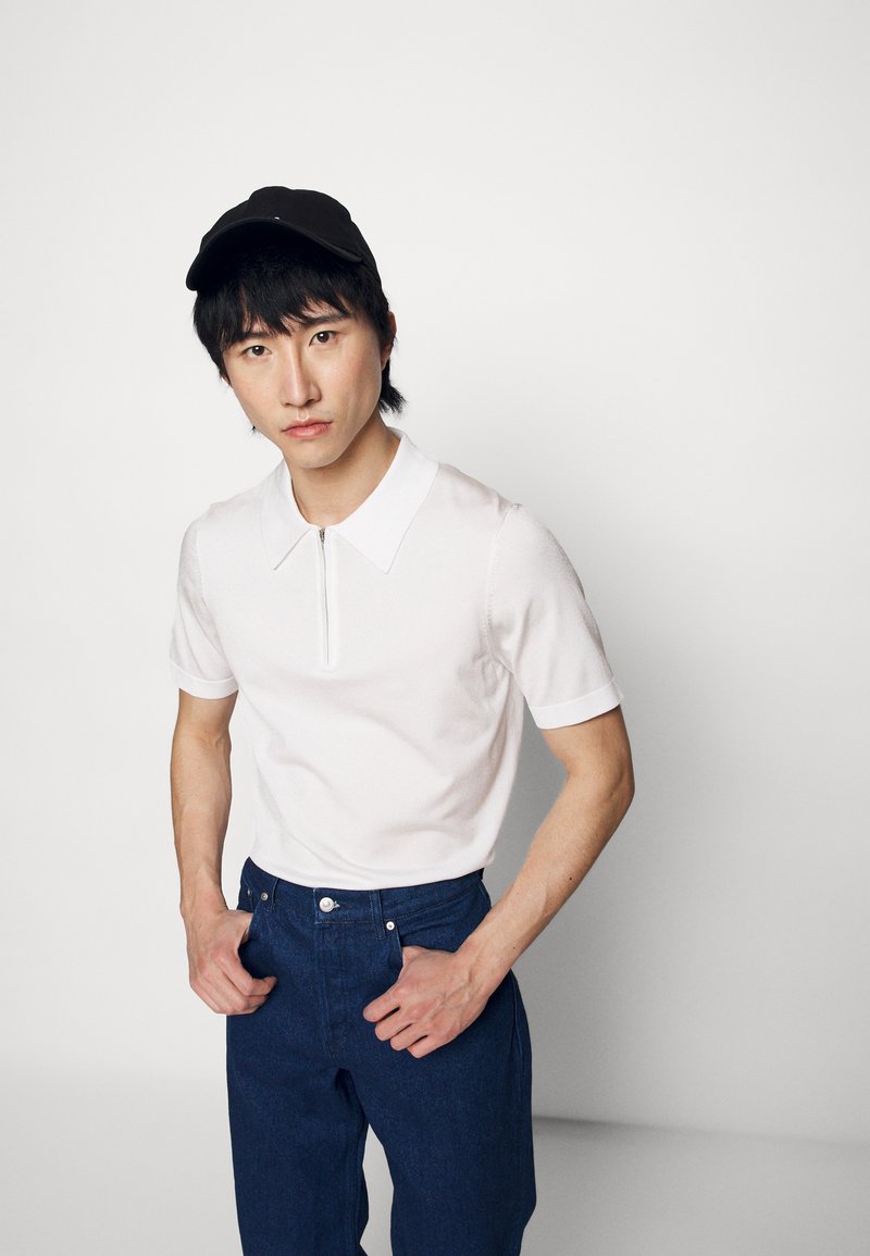Herren T-shirts & Polos | sandro PABLO ZIP Poloshirt ecru/offwhite - KE30422 Herren T-shirts & Polos | sandro PABLO ZIP Poloshirt ecru/offwhite - KE30422