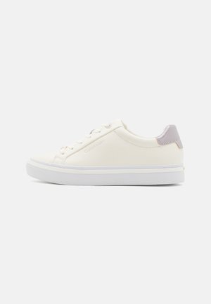 Baskets basses - white