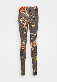 Legginsy w kwiatowy wzór z ciemnoszarym tłem, ozdobione pomarańczowymi, żółtymi i białymi kwiatami, łączące różnorodne wzory liści oraz gładką teksturę.
