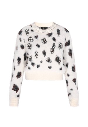 Weißer, flauschiger Pullover mit schwarzen Leopardenflecken, verziert mit silbernen Nieten. Kurzes Design, runder Ausschnitt und strukturierte Ärmeln mit gerippten Bündchen.