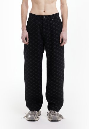 MONOGRAM UNISEX - Loose fit teksad - black denim