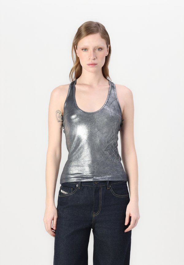 T AMA - Top - total eclipse