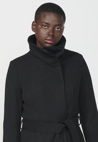 Koroshi Vinterfrakke - black