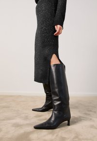 Taifun Bleistiftrock - schwarz