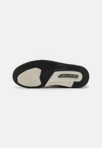 Jordan LEGACY 312 UNISEX - Tenisky - black/phantom/anthracite