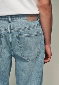Next VINTAGE STRETCH AUTHENTIC - Laisvo kirpimo džinsai - blue light