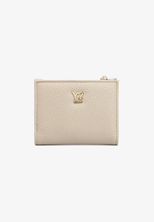 Portafoglio in pelle beige con texture, logo Y? NON MILANO in oro e chiusura con cerniera superiore su sfondo bianco.