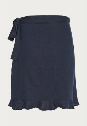 Mornarica zavita krila iz teksturiranega blaga, s puhastim robom in stranskim vezanjem. Preprost dizajn z gladko površino in brez dodatnih vzorcev.