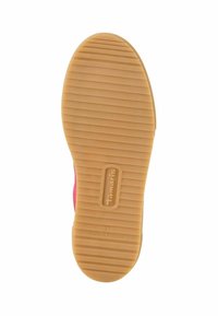 Sole in gomma con una superficie texturizzata e scanalata. Colore marrone chiaro, con stampa del logo e indicazione della taglia. Prodotto in Portogallo.