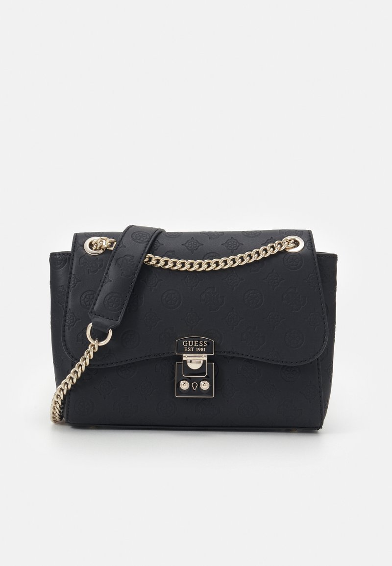 Svart syntetisk handväska med präglat logomönster, kedjesnodd i guldton och spänne. Rektangulär form med rundade hörn.