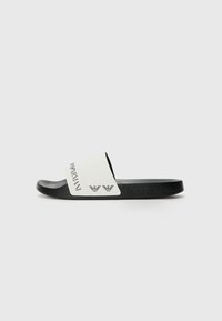 Unselected, black/white