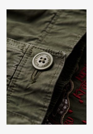 Superdry & Co EMBROIDERED - Cargobroek - surplus goods olive green