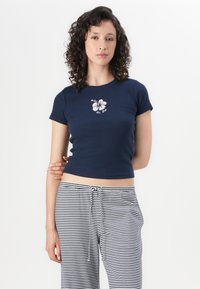 Hollister Co. MAY BAGGY PULL ON - Pantalones deportivos - dark blue/white
