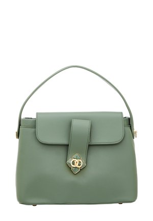 Borsa a mano verde in pelle con forma strutturata, manico superiore, patta piatta, hardware dorato e dettaglio decorativo della chiusura. Texture liscia.