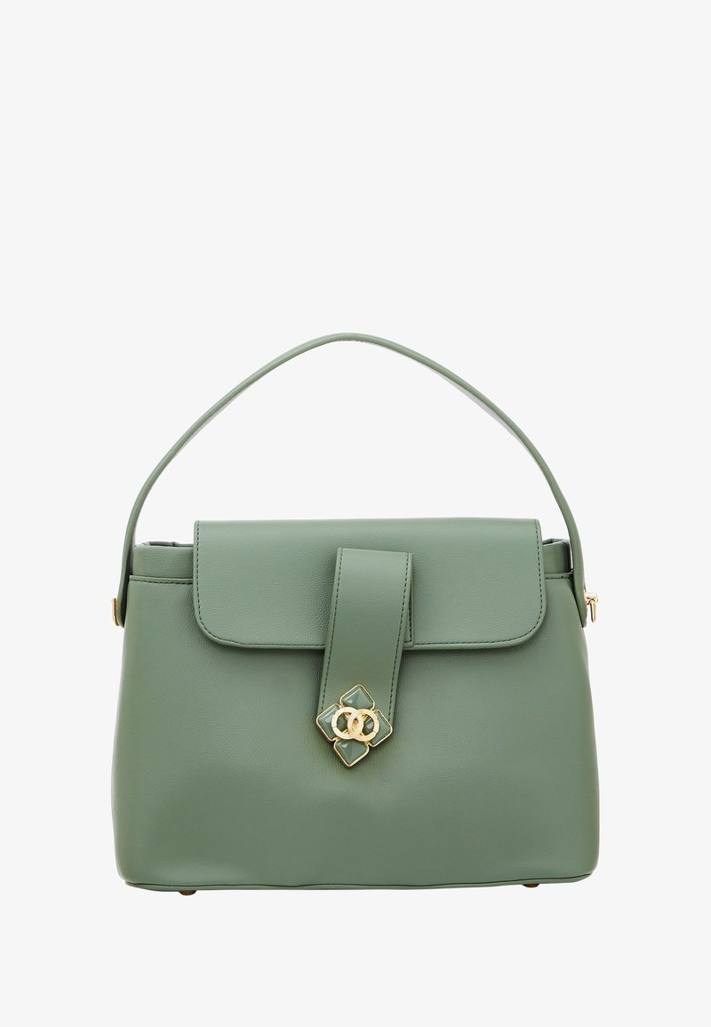 Grøn lædertaske med en struktureret form, topgreb, flad klap, guldfarvet hardware og en dekorativ spænde detalje. Glat tekstur.