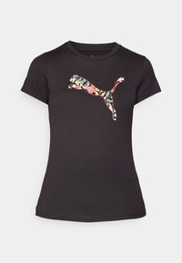 Camiseta de algodón negra con un logotipo de Puma de patrón floral multicolor en el pecho. Mangas cortas y cuello redondo. Textura suave.
